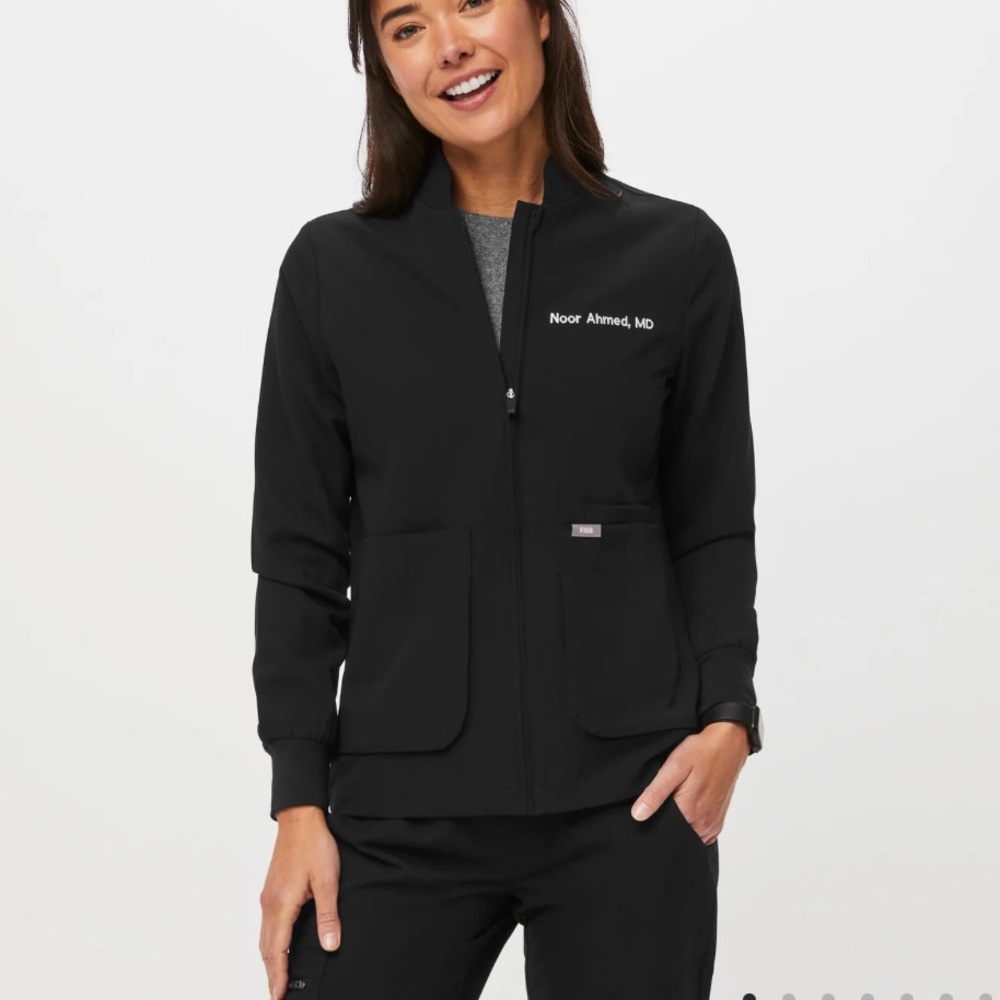 FIGS black scrub jacket